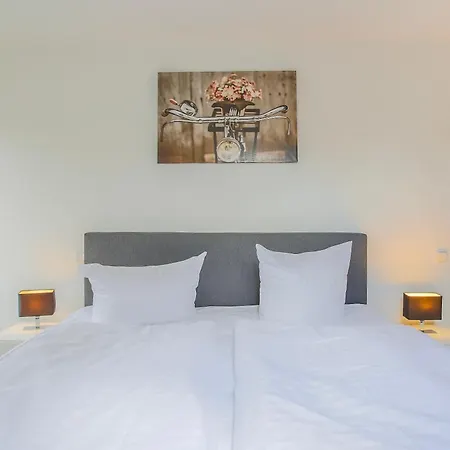 Landhus - Urlaub Auf Dem Land - 4 Schlafzimmer Holiday home Alt Schwerin