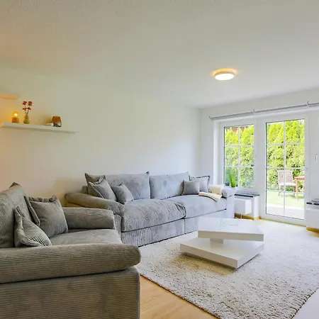 Landhus - Urlaub Auf Dem Land - 4 Schlafzimmer Alt Schwerin