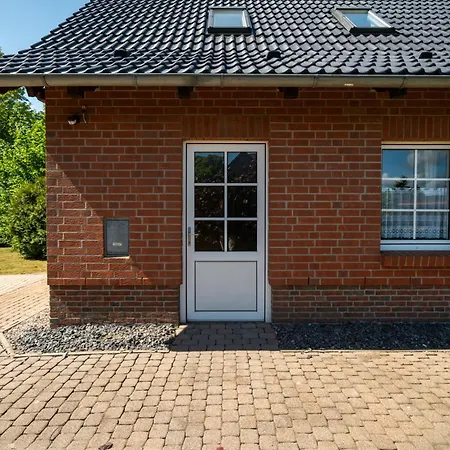 Landhus - Urlaub Auf Dem Land - 4 Schlafzimmer Casa de Férias Alt Schwerin