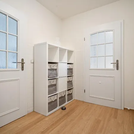 Landhus - Urlaub Auf Dem Land - 4 Schlafzimmer * Alt Schwerin