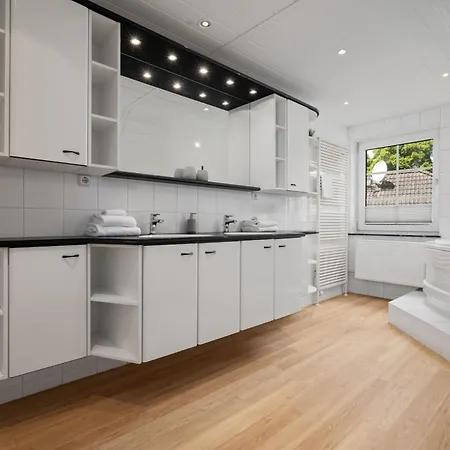 Landhus - Urlaub Auf Dem Land - 4 Schlafzimmer *